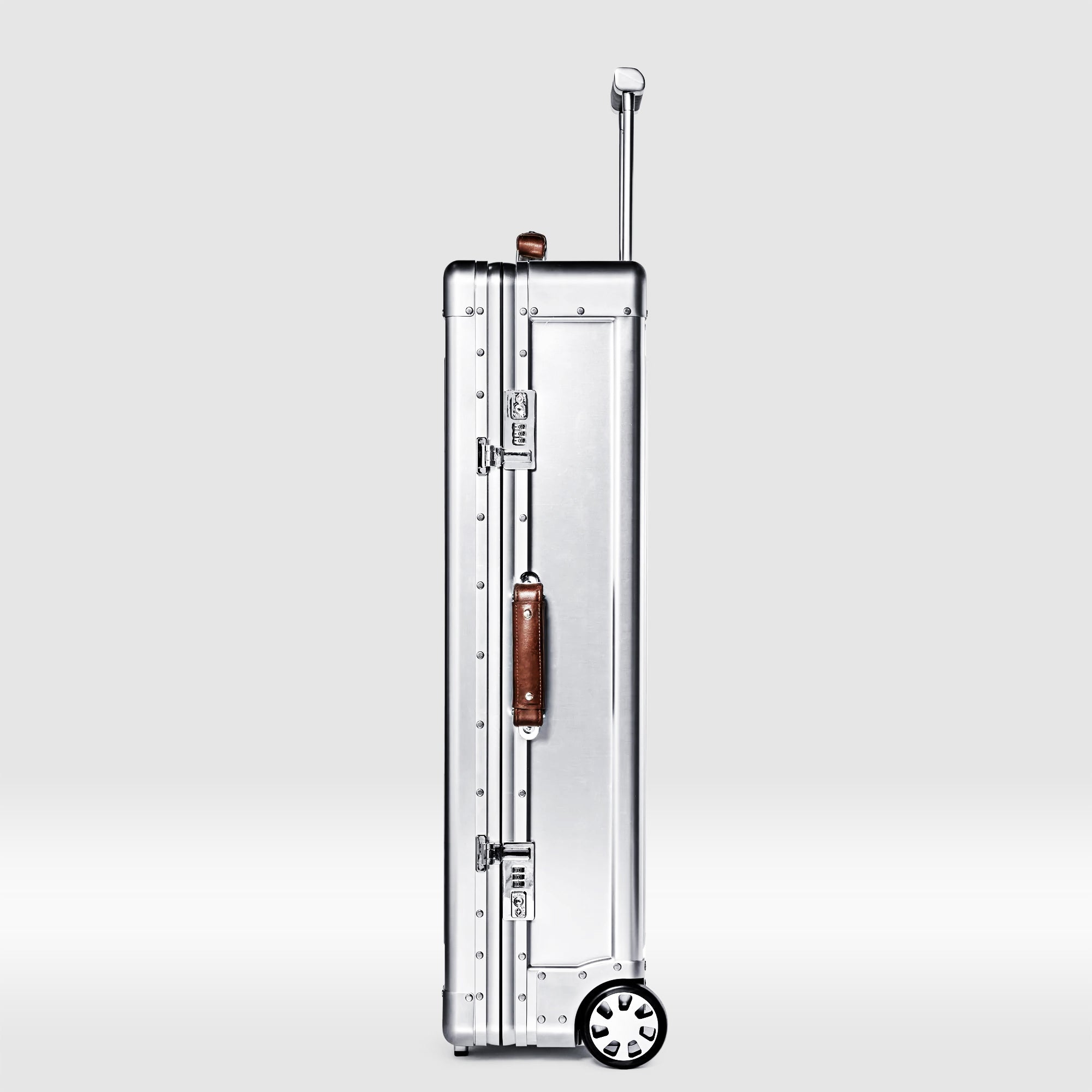 Sterling Pacific Luggage – 80L Check-In Travel Case
